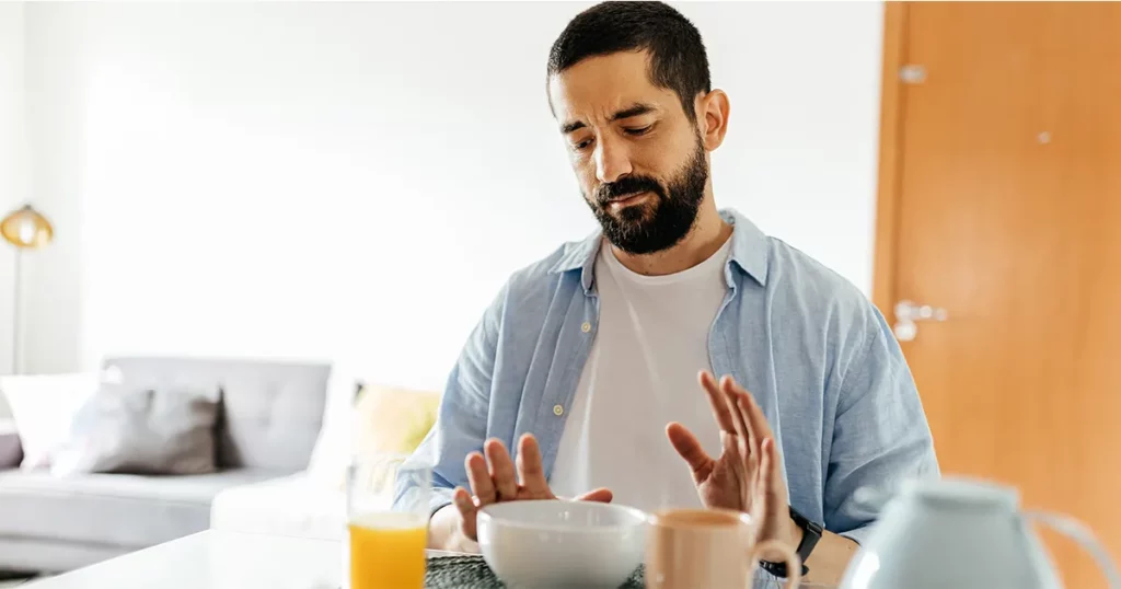 راهنمای کنترل مشکلات تغذیه‌ای و هیدراتاسیون در بیماران مبتلا به سرطان